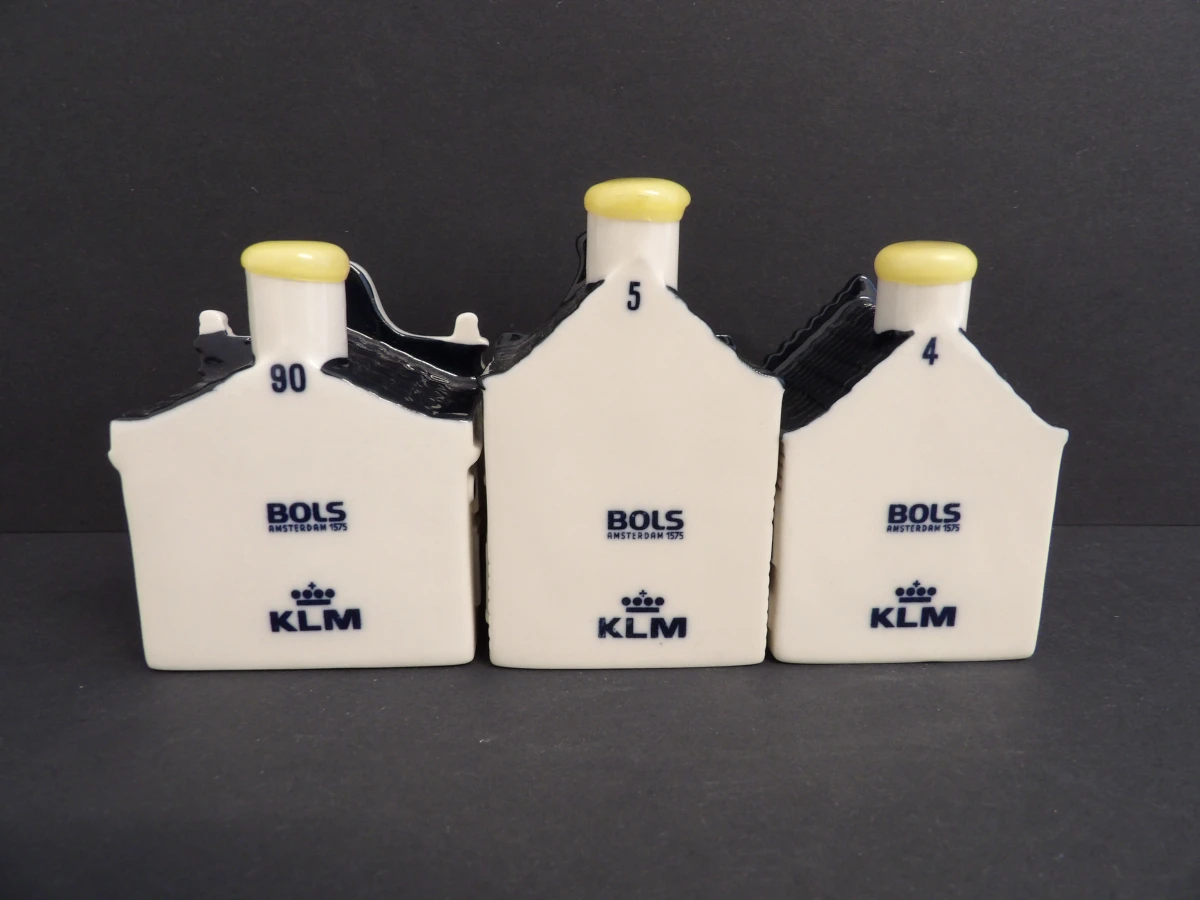Set van 12 KLM Bols huisjes