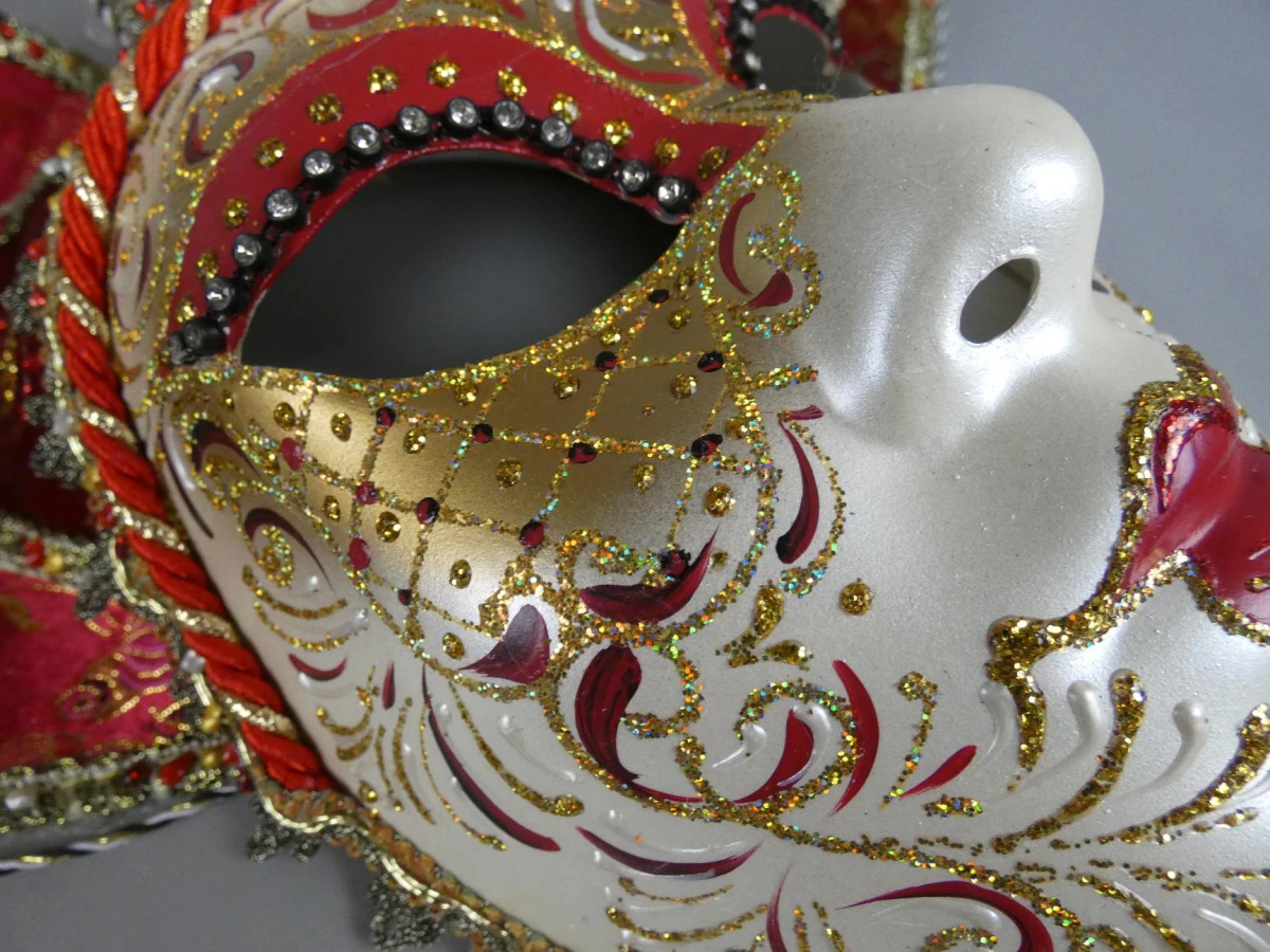 Venetiaans Jolly masker met punten en bellen - foto 8