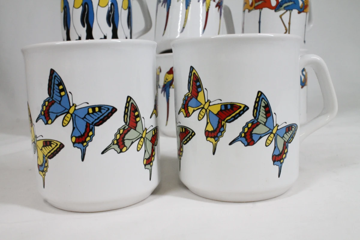 Vintage set van 11 kleurrijke porseleinen design-mokken - foto 6