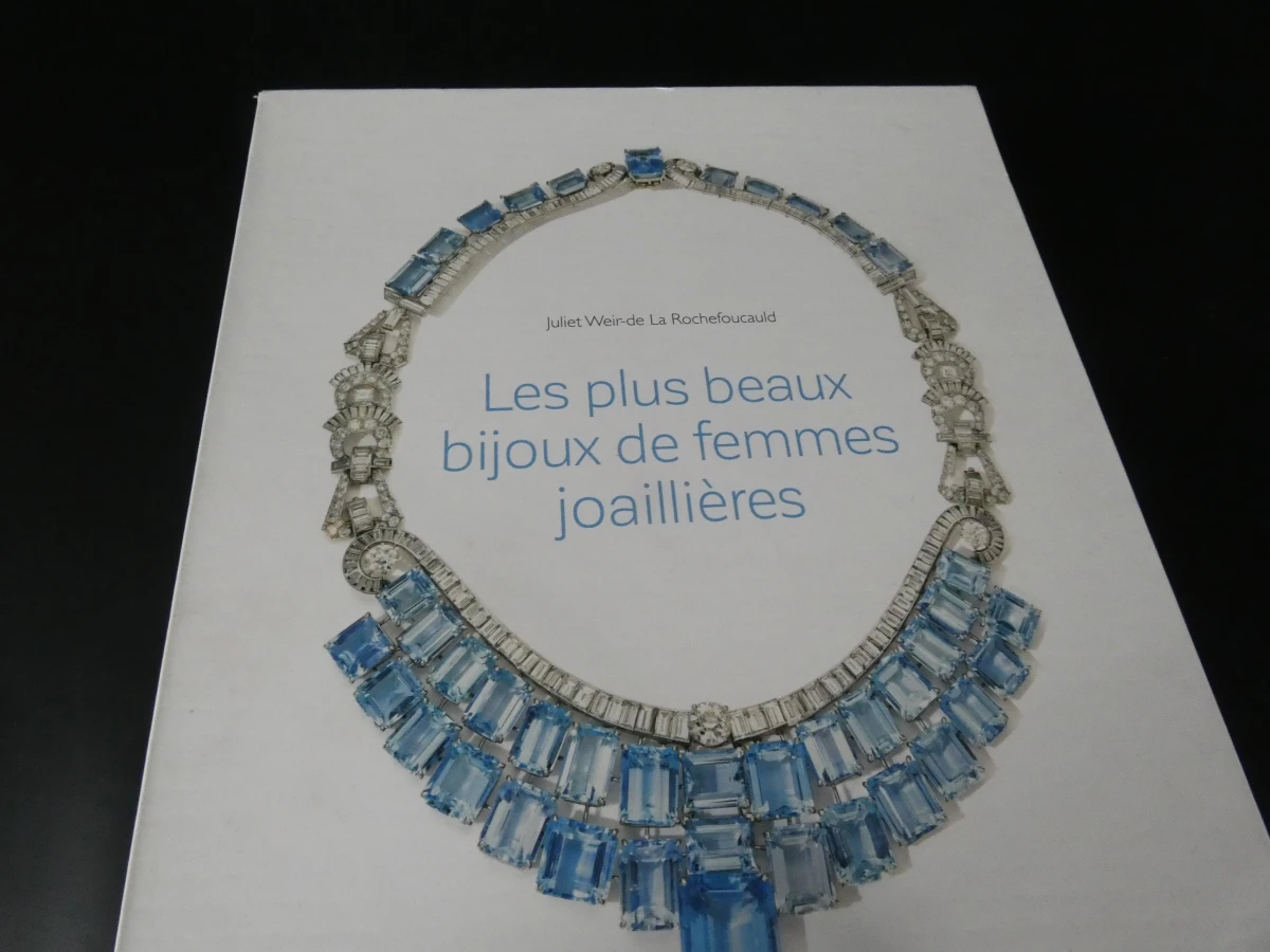 Les Plus Beaux Bijoux Kunstboek - Vrouwelijke Juwelenontwerpers - foto 2
