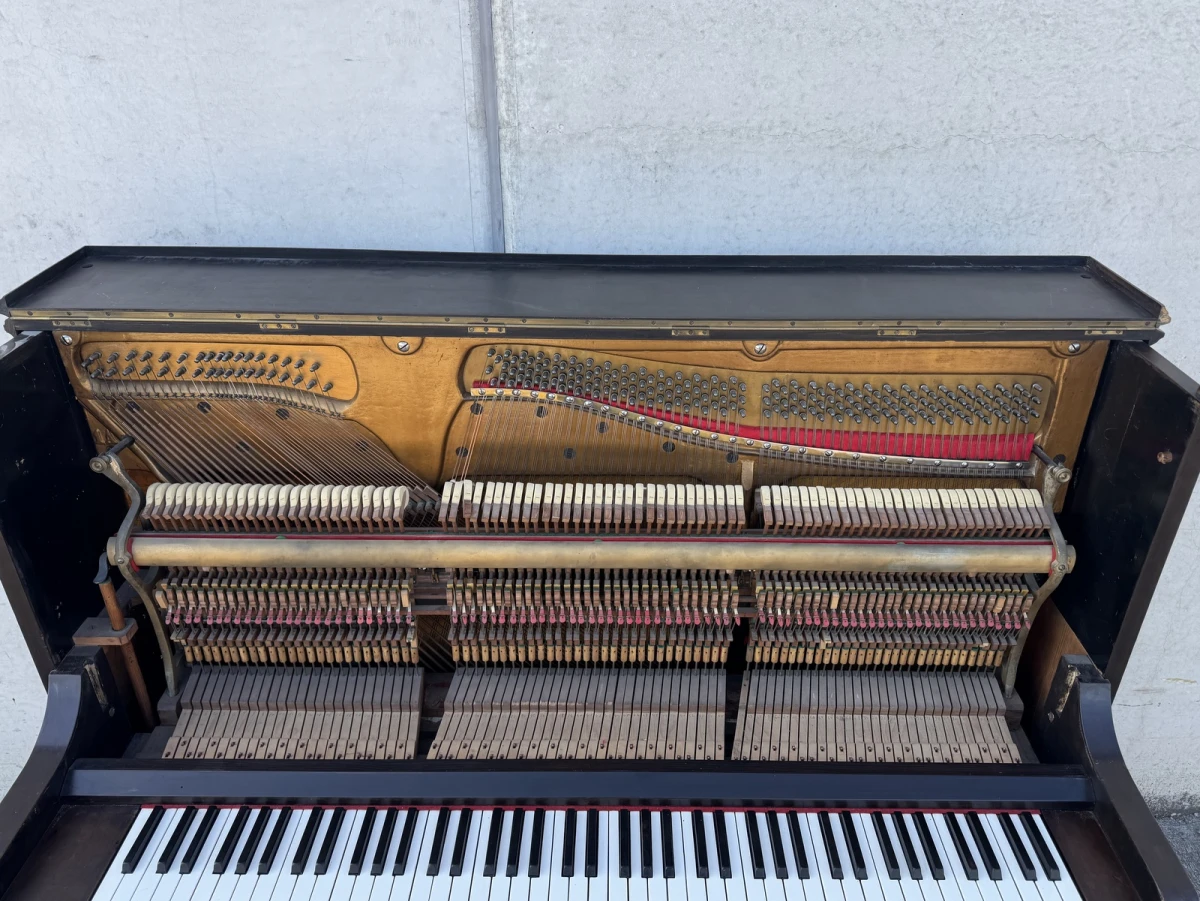 Antieke buffetpiano Geinberg met bijpassend pianobankje - foto 8