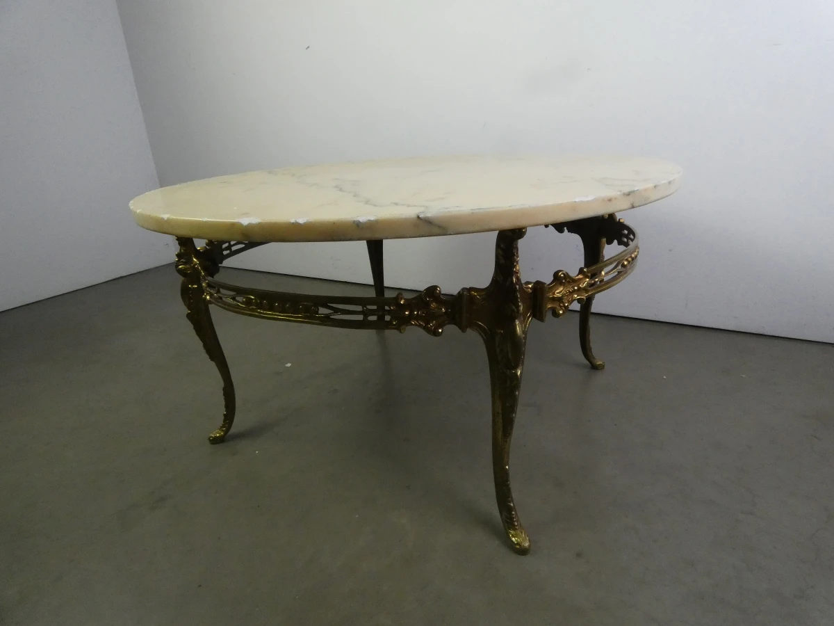 Ronde salontafel met marmeren blad en messing onderstel
