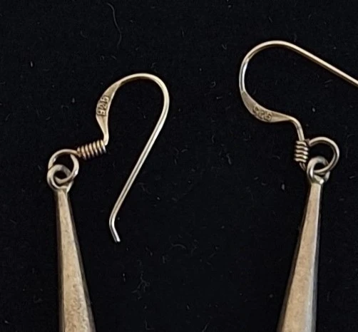 Zilveren oorbellen met langwerpige hanger - foto 3