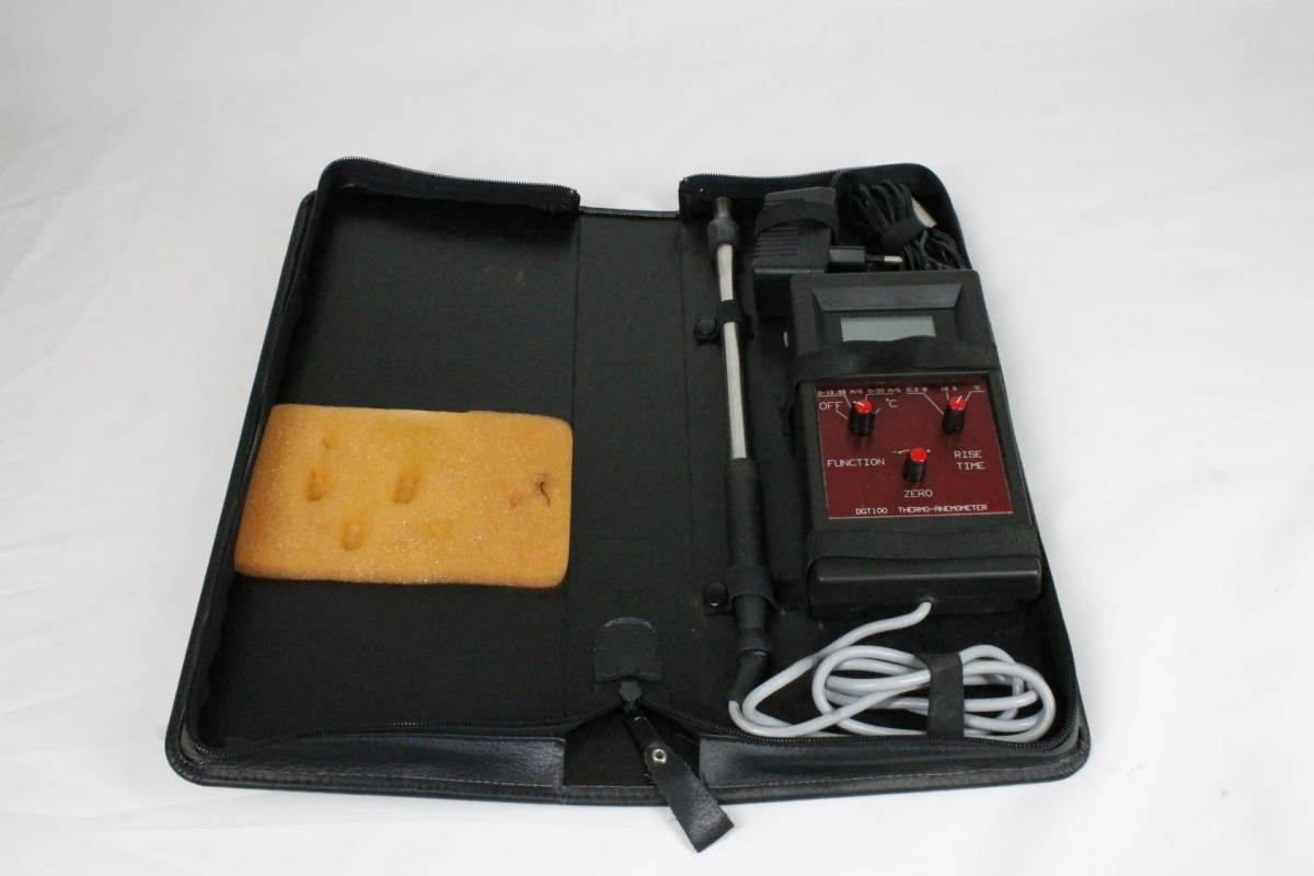 Vintage OOT-100 Thermo-Anemometer - foto 7