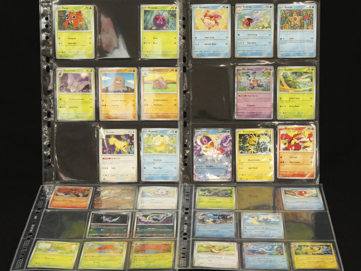 Verzameling Pokémon kaarten in albums