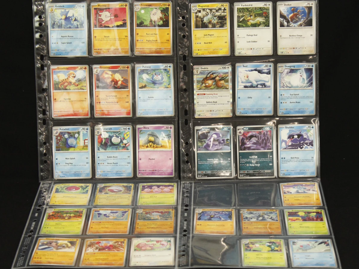 Verzameling Pokémon kaarten in albums