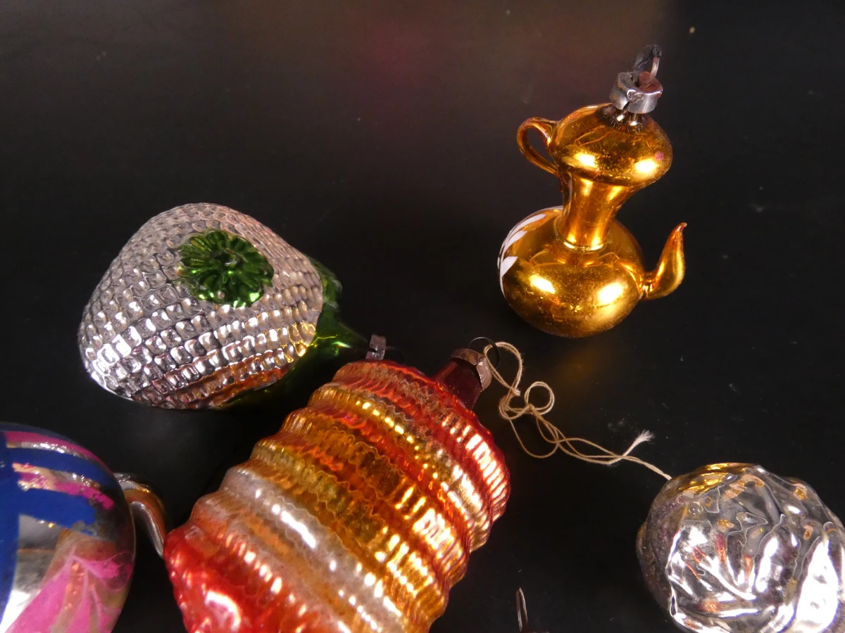 81 vintage kerstballen, pieken en kerstversiering glas - foto 17