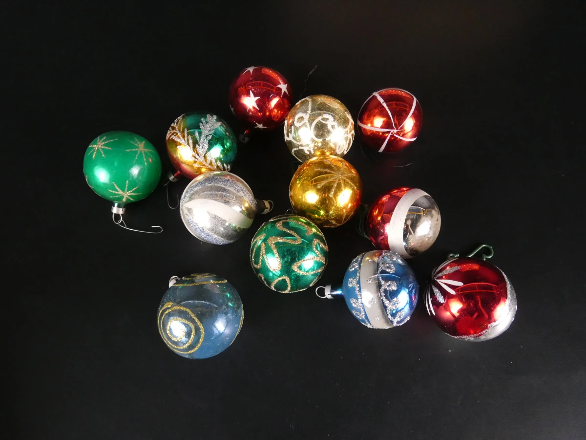 81 vintage kerstballen, pieken en kerstversiering glas - foto 21