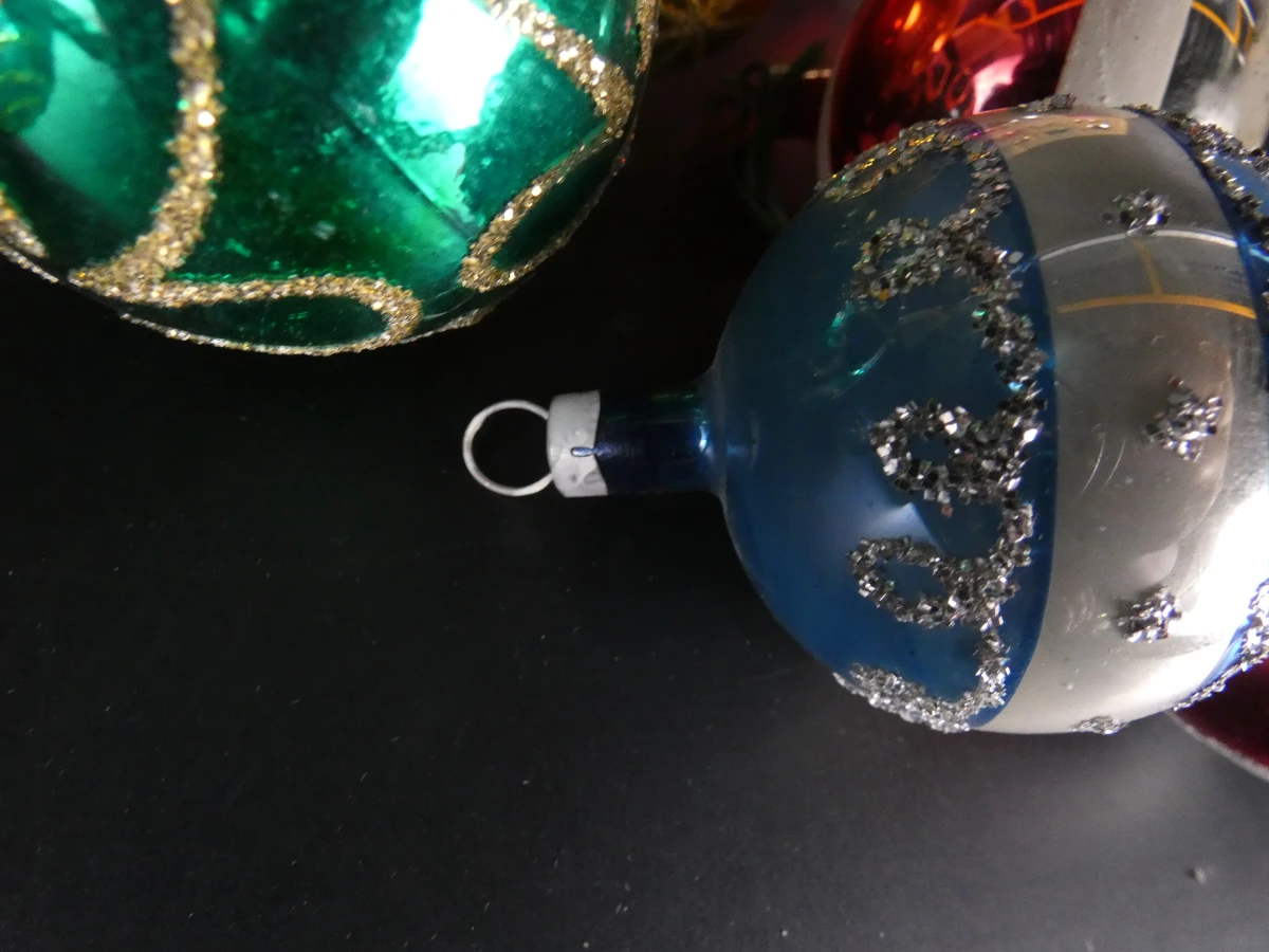 81 vintage kerstballen, pieken en kerstversiering glas - foto 23