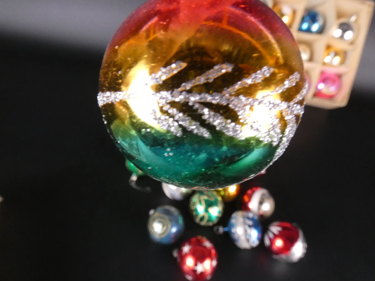 81 vintage kerstballen, pieken en kerstversiering glas - foto 24
