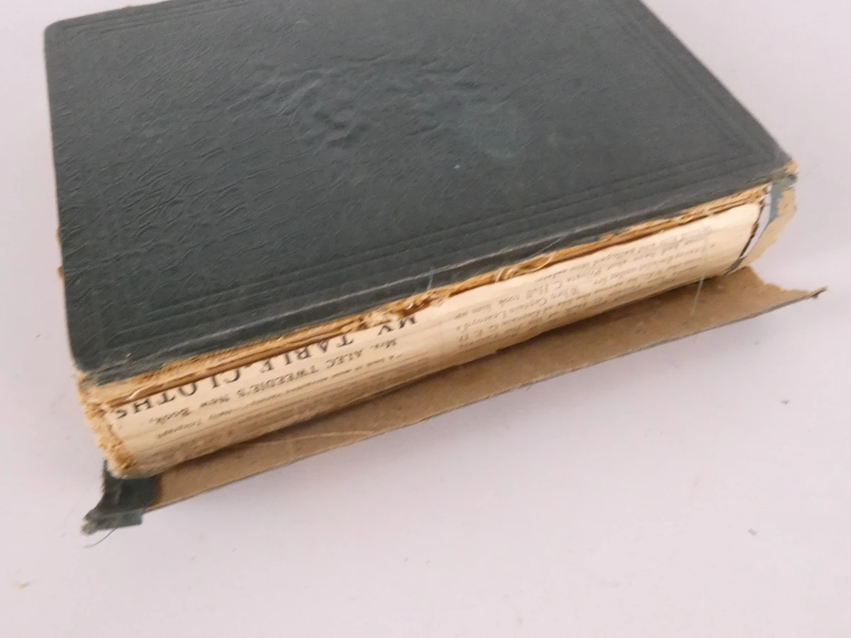Verzameling oude postzegels met albums en losse postzegels
