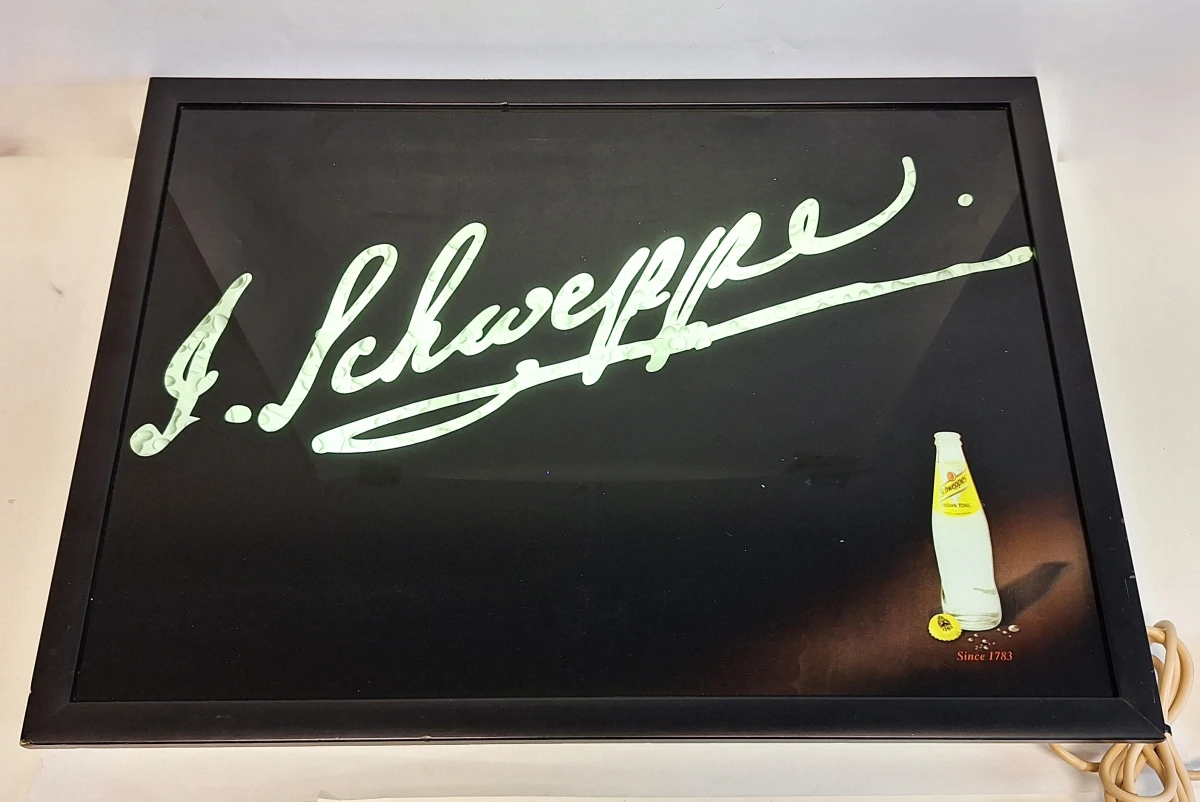Schweppes reclamebord met stekker – kavel bij De Kringwinkel, Aalst