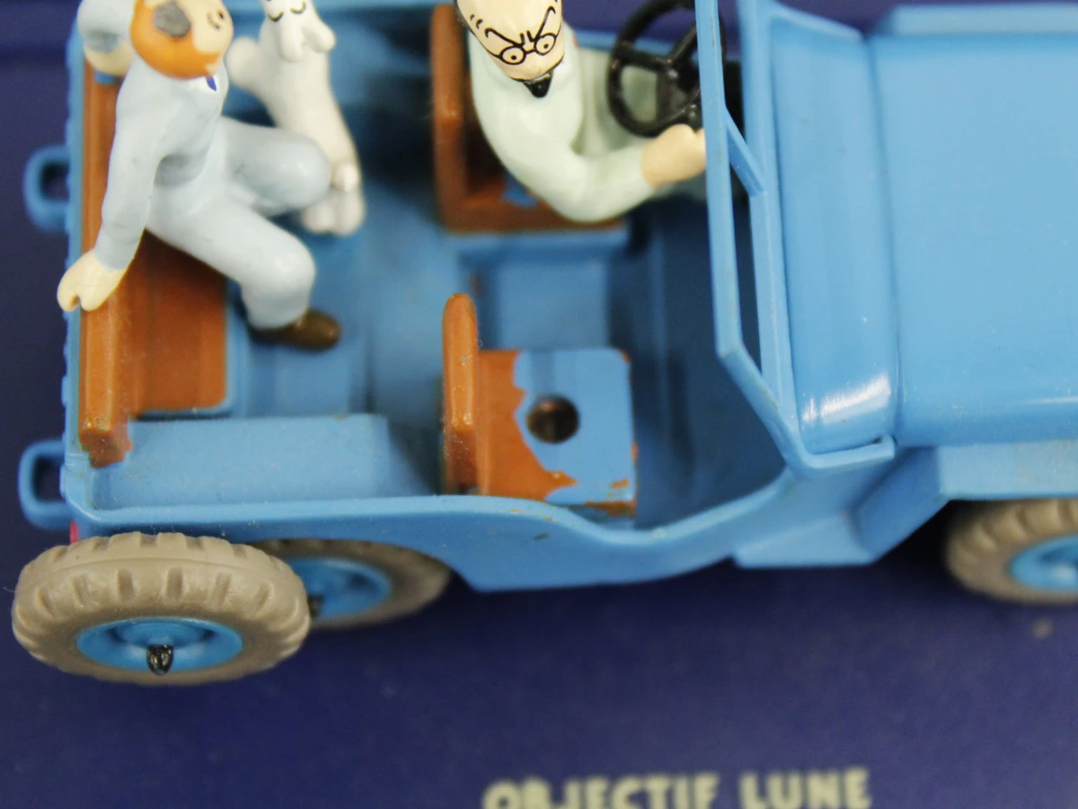 Schaalmodellen 1:43 blauwe Willys Jeep uit Kuifje 'Raket naar de Maan'