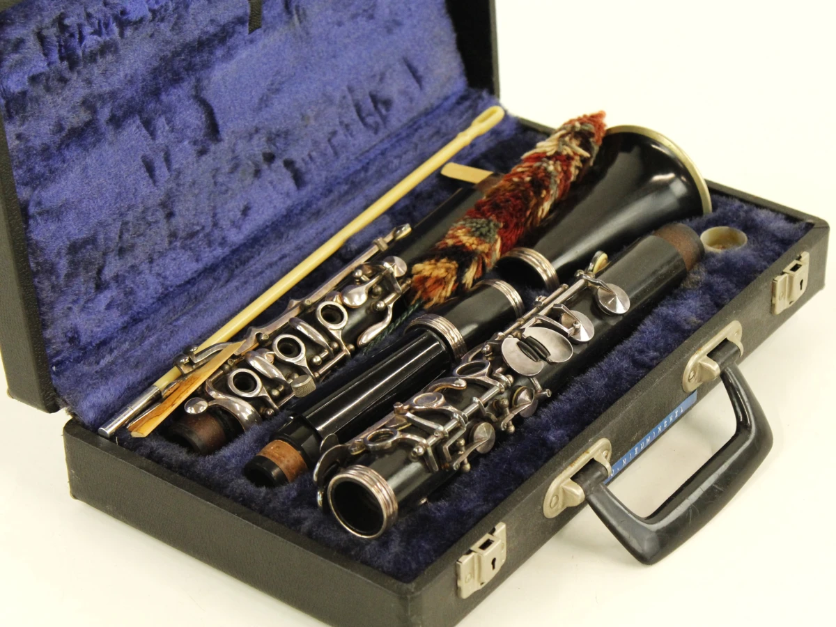 Houten klarinet Hans Kreul met koffer en accessoires - foto 4