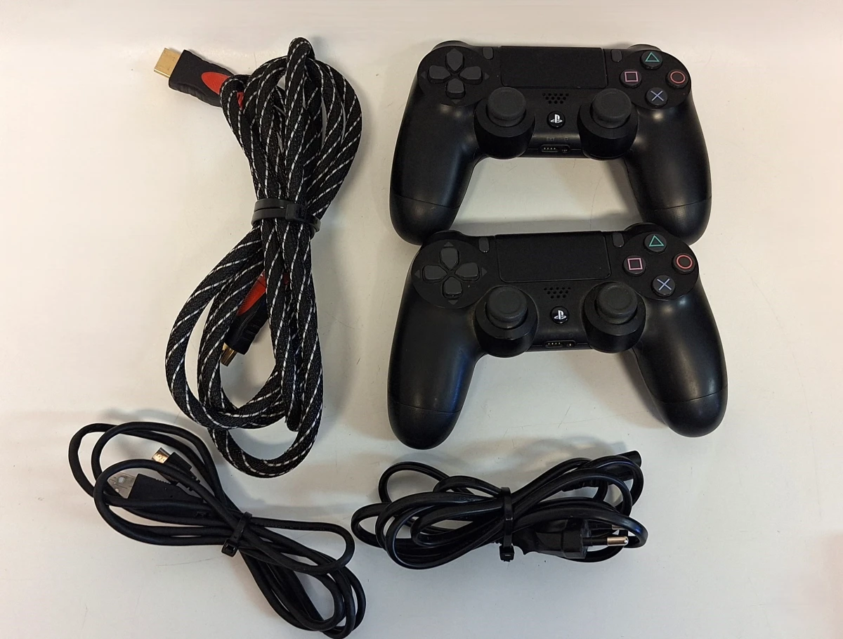 PlayStation 4 Slim met accessoires – foto 7 – kavel bij De Kringwinkel, Aalst