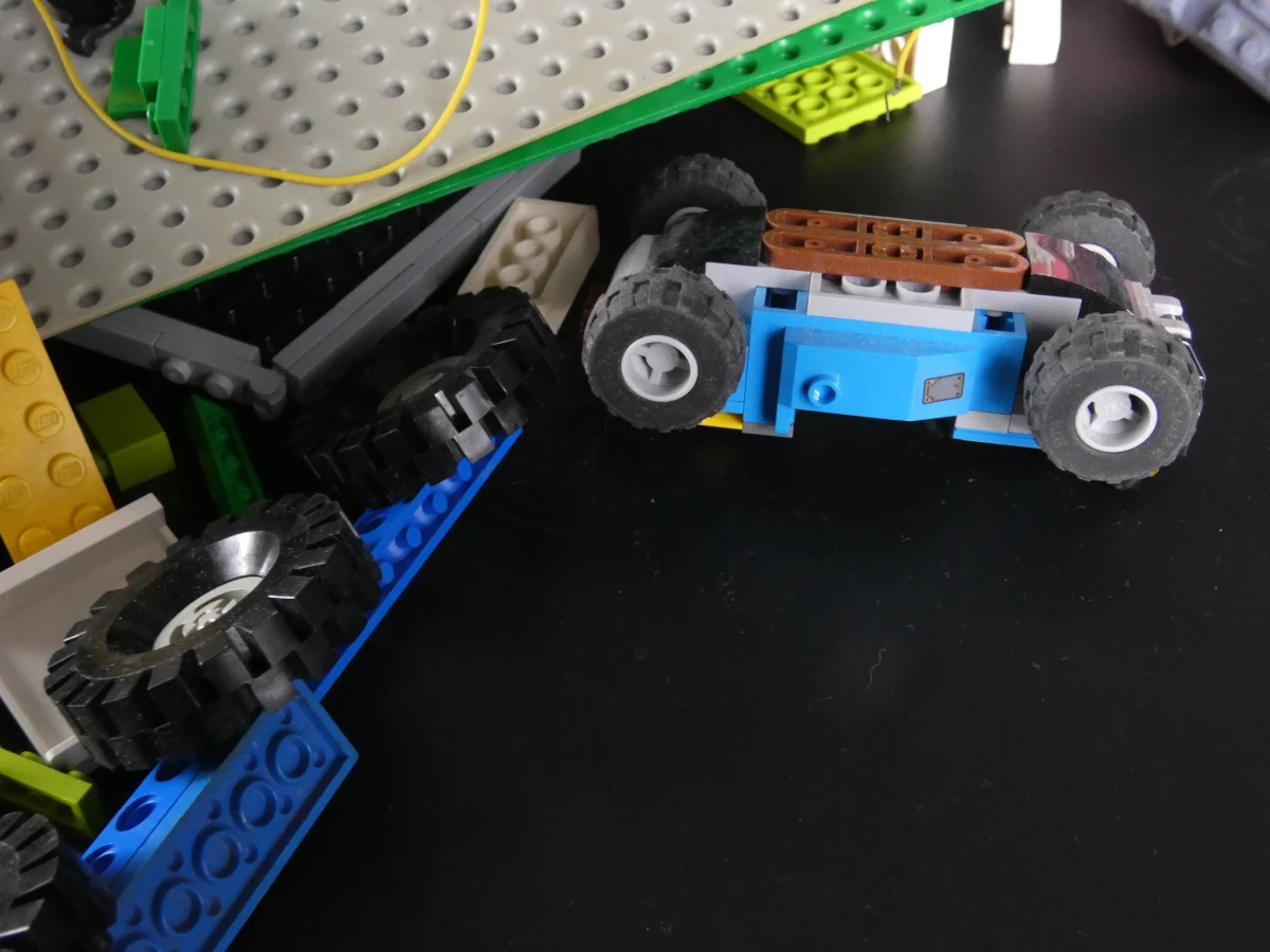 Groot lot LEGO bouwstenen en onderdelen – diverse kleuren, voertuigen en accessoires - foto 10