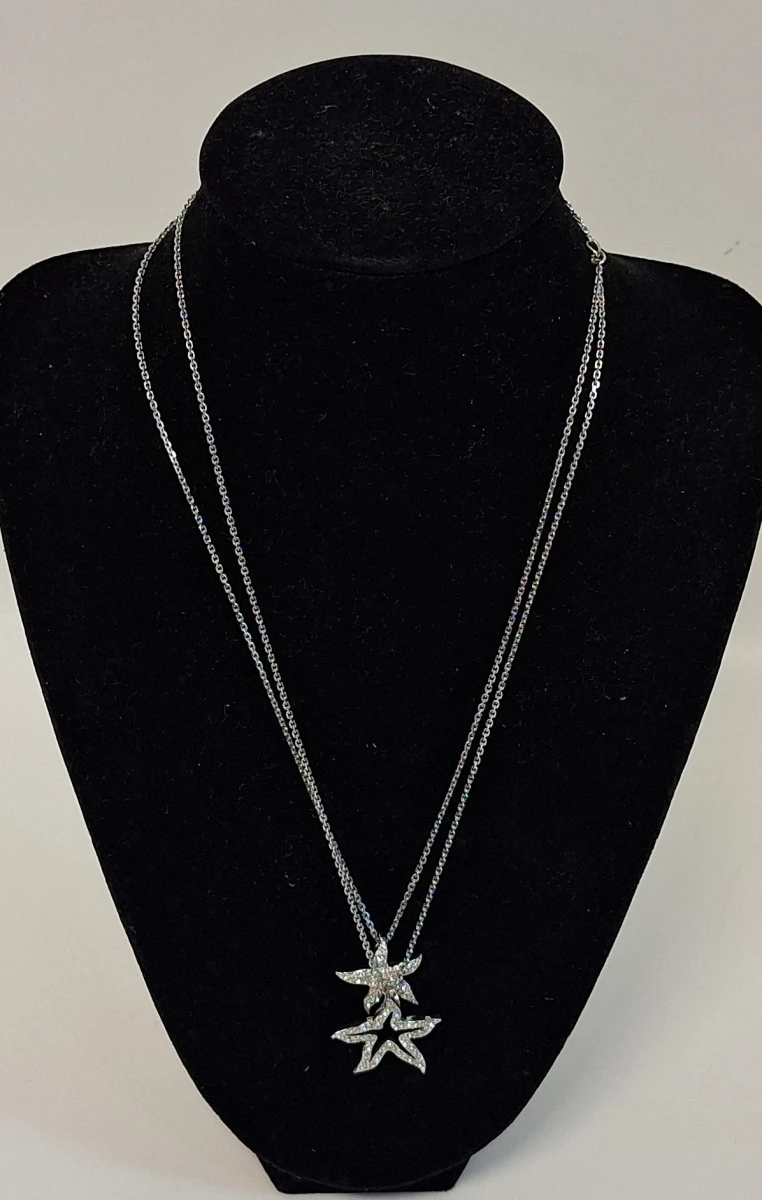 Zilverkleurige ketting met stervormige hanger van Swarovski – kavel bij De Kringwinkel, Aalst