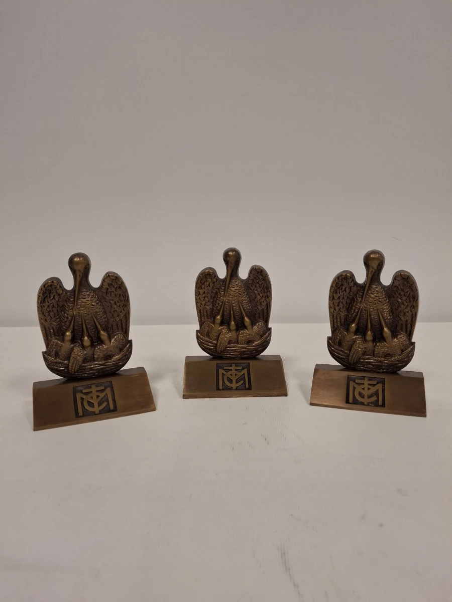 Set van 3 metalen pelikaan beeldjes op voetstuk - foto 5
