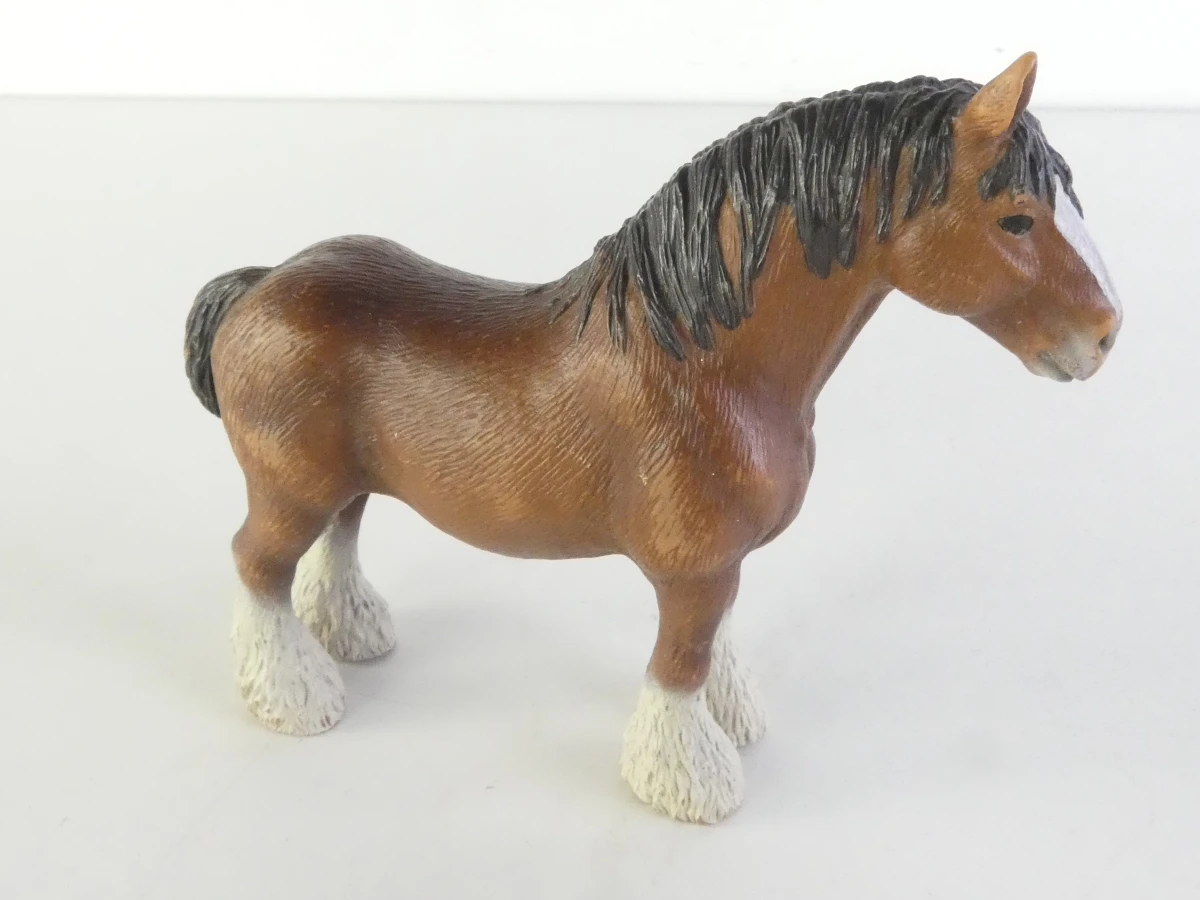 Set van 11 Schleich dierenfiguren – paarden, boerderijdieren, olifanten en eenhoorn - foto 4