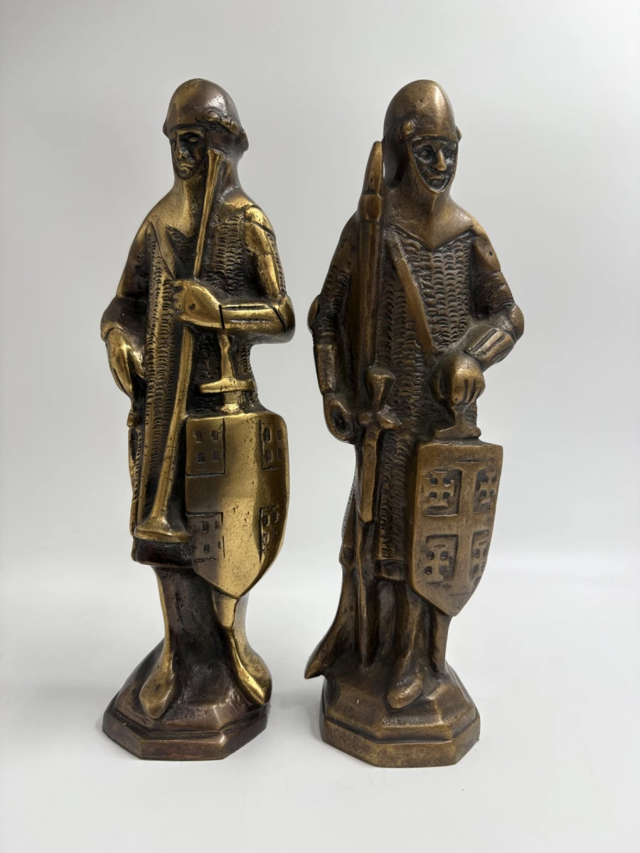 Set van 2 bronzen torenwachters
