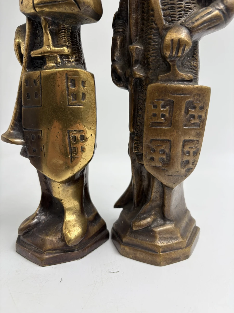 Set van 2 bronzen torenwachters