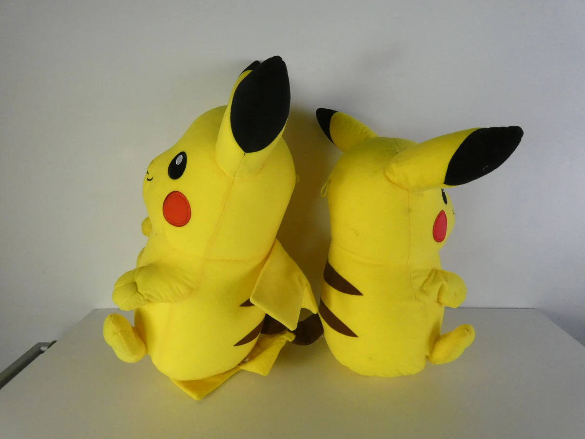Set van 2 Pikachu knuffels - foto 3