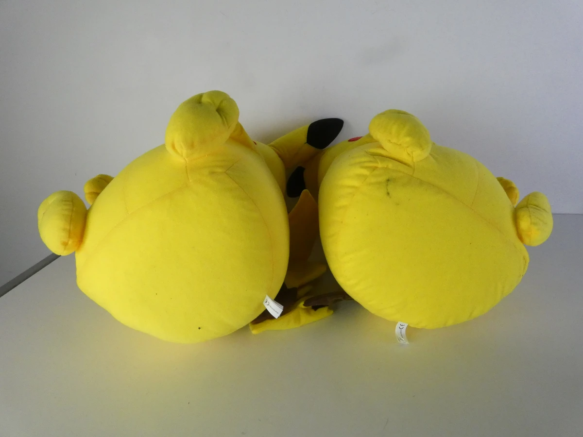 Set van 2 Pikachu knuffels - foto 6