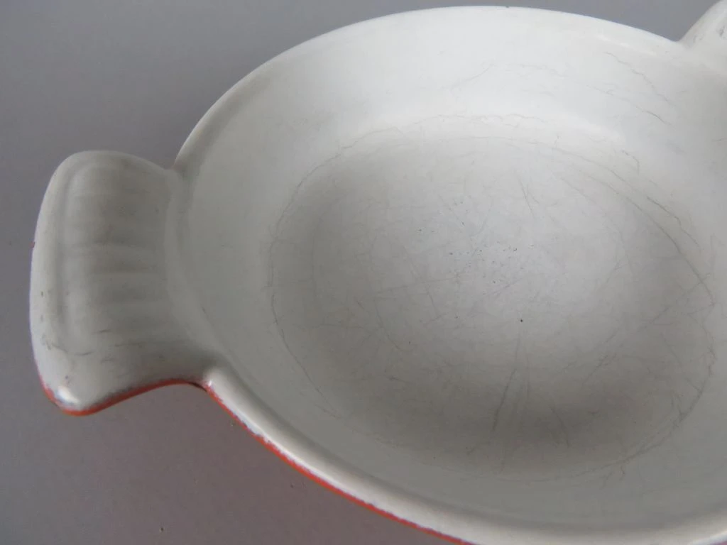 Oude geëmailleerde gietijzeren ovenschaal met handvatten - foto 5