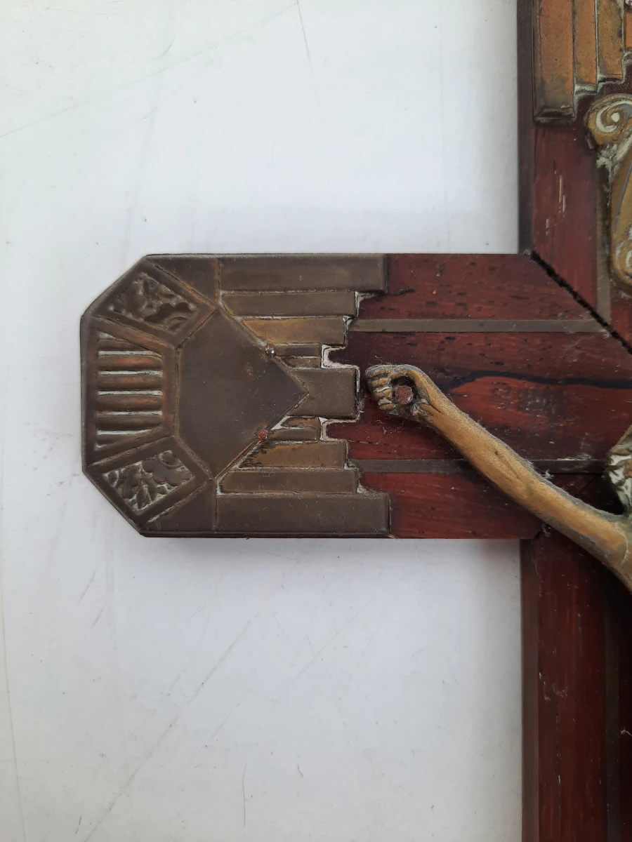 Antiek Art Deco Kruisbeeld – Palissander / Hardhout met Bronzen Corpus – Ca. 1930