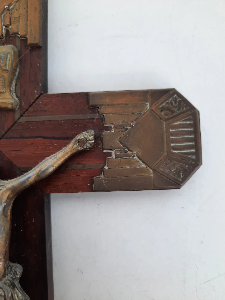 Antiek Art Deco Kruisbeeld – Palissander / Hardhout met Bronzen Corpus – Ca. 1930