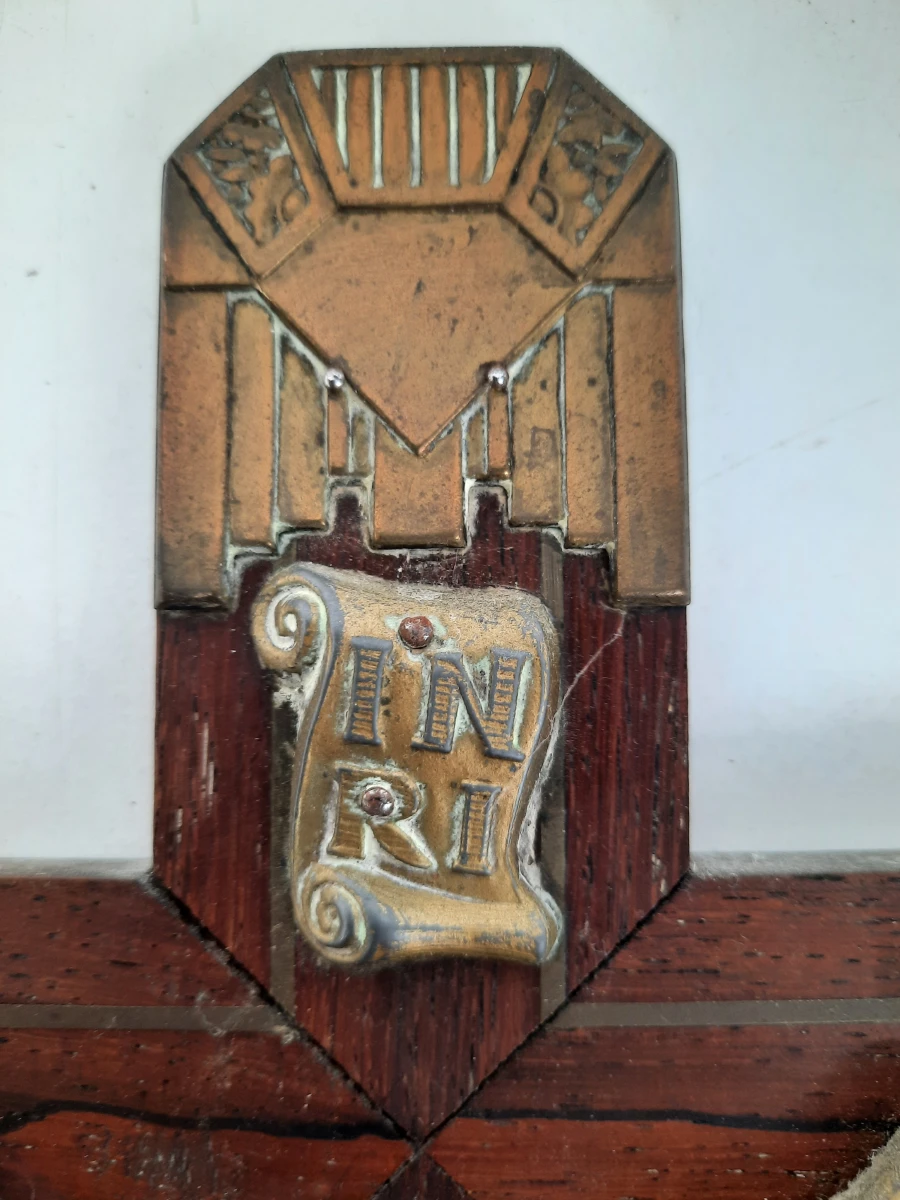 Antiek Art Deco Kruisbeeld – Palissander / Hardhout met Bronzen Corpus – Ca. 1930