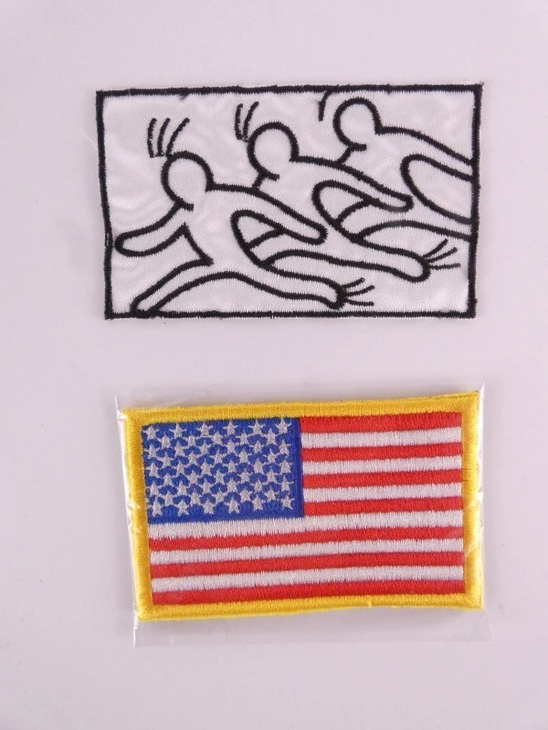 Lot patches en badges met diverse thema's - foto 9