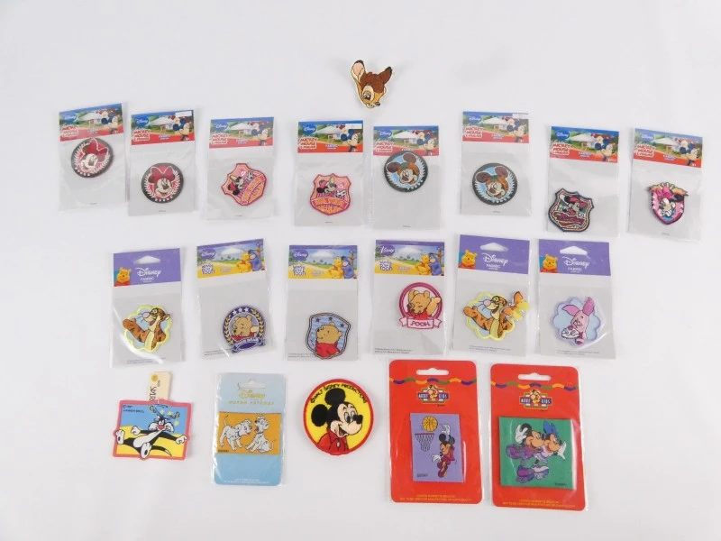 Lot patches en badges met diverse thema's - foto 3