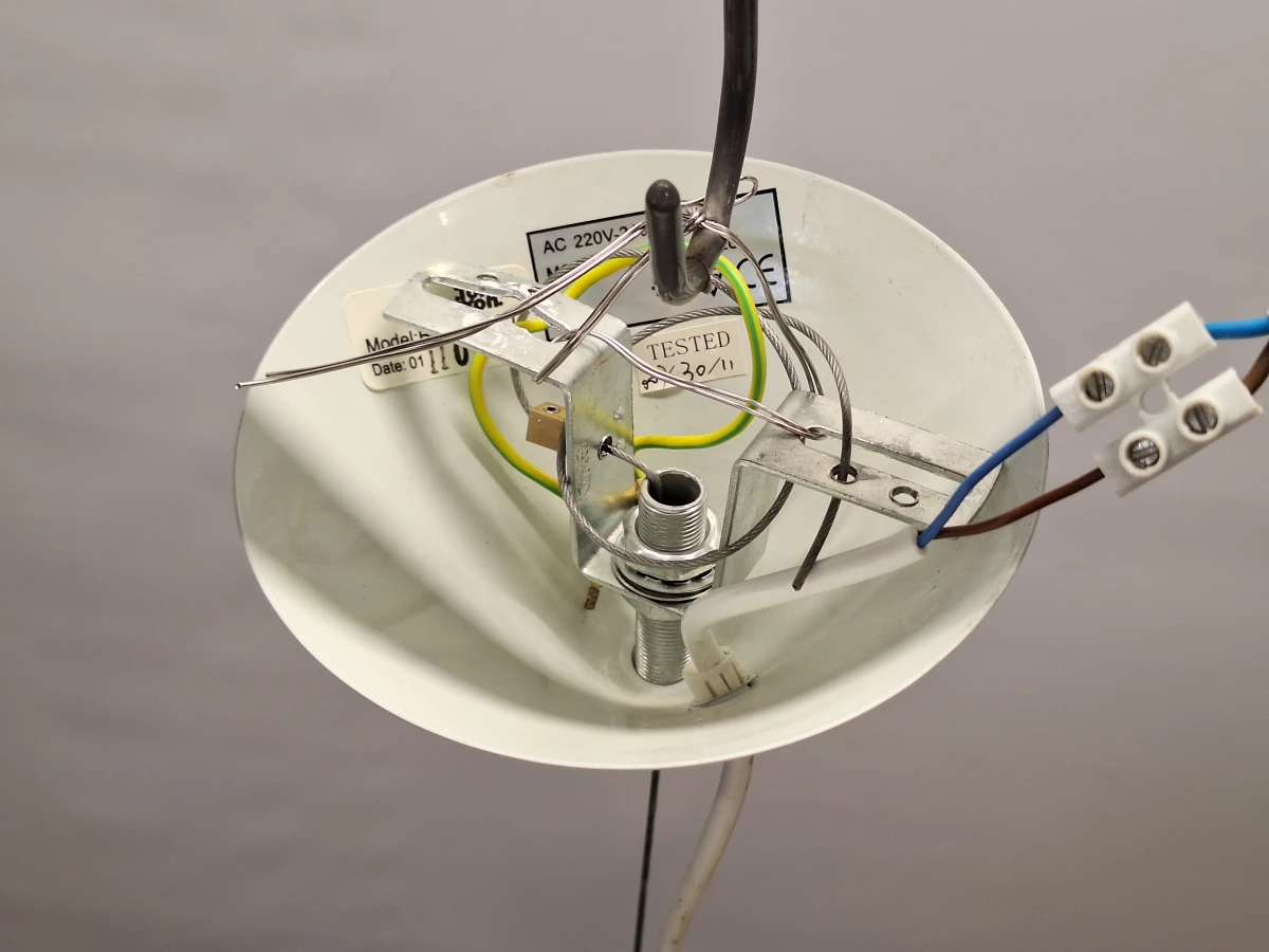 Tom Dixon Beat Stout hanglamp - Sculpturaal design en authentiek vakmanschap - foto 11