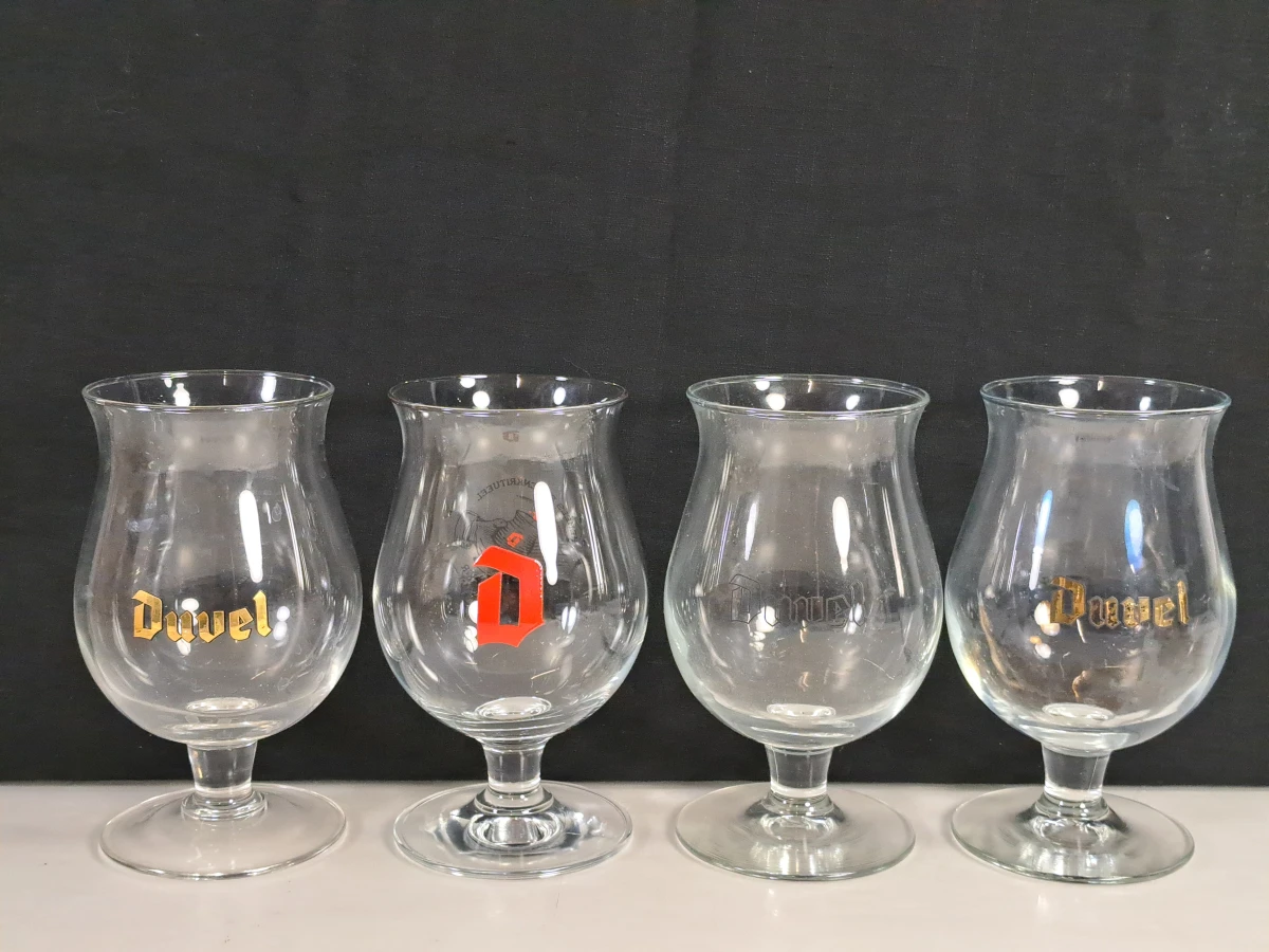 Set van 10 vintage Duvel bierglazen in verschillende formaten - foto 4