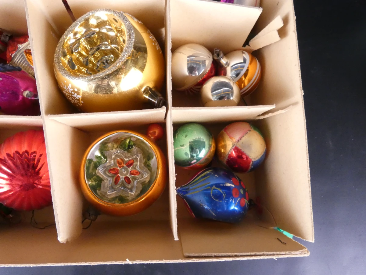 Set vintage kerstballen en pieken - foto 5
