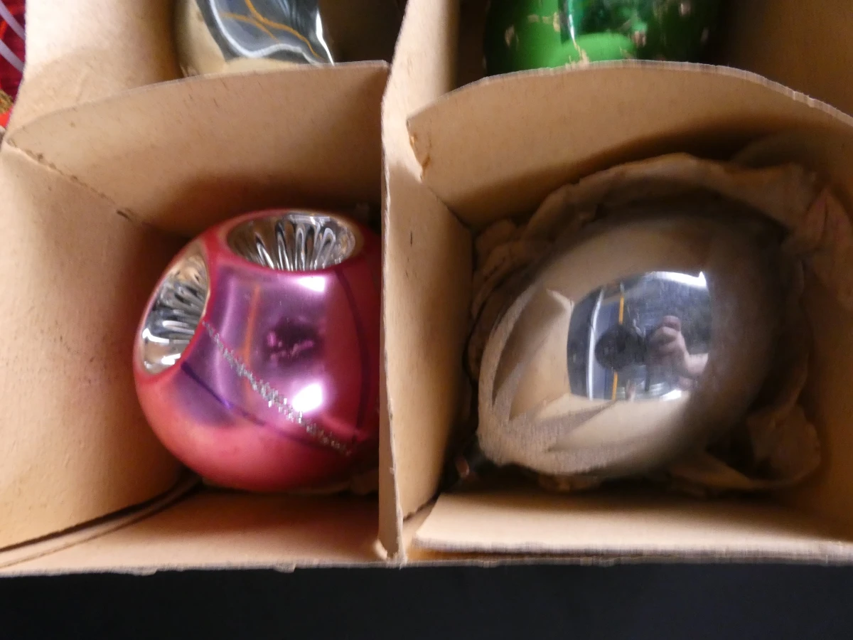 Set vintage kerstballen en pieken - foto 16