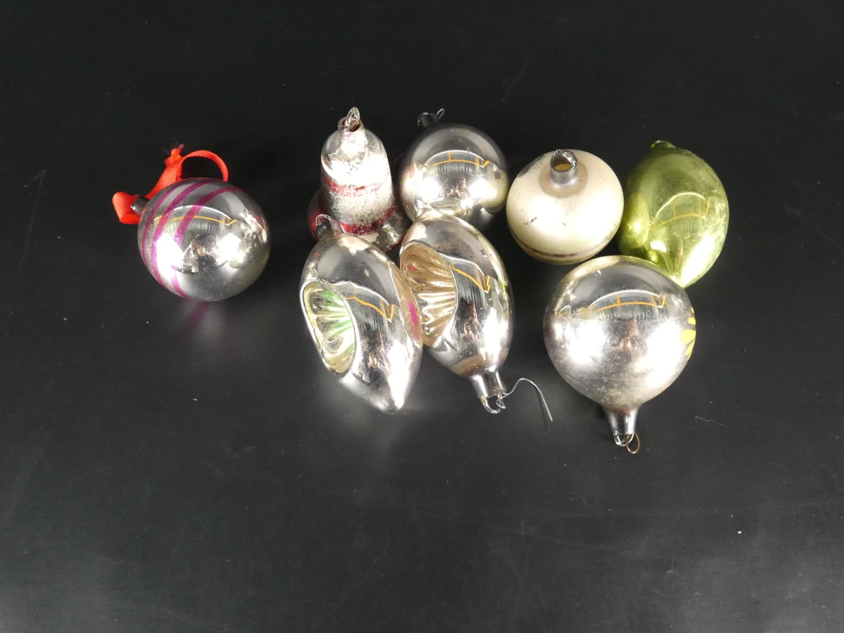 8 vintage ajeko kerstballen en kerstbel van glas - foto 2