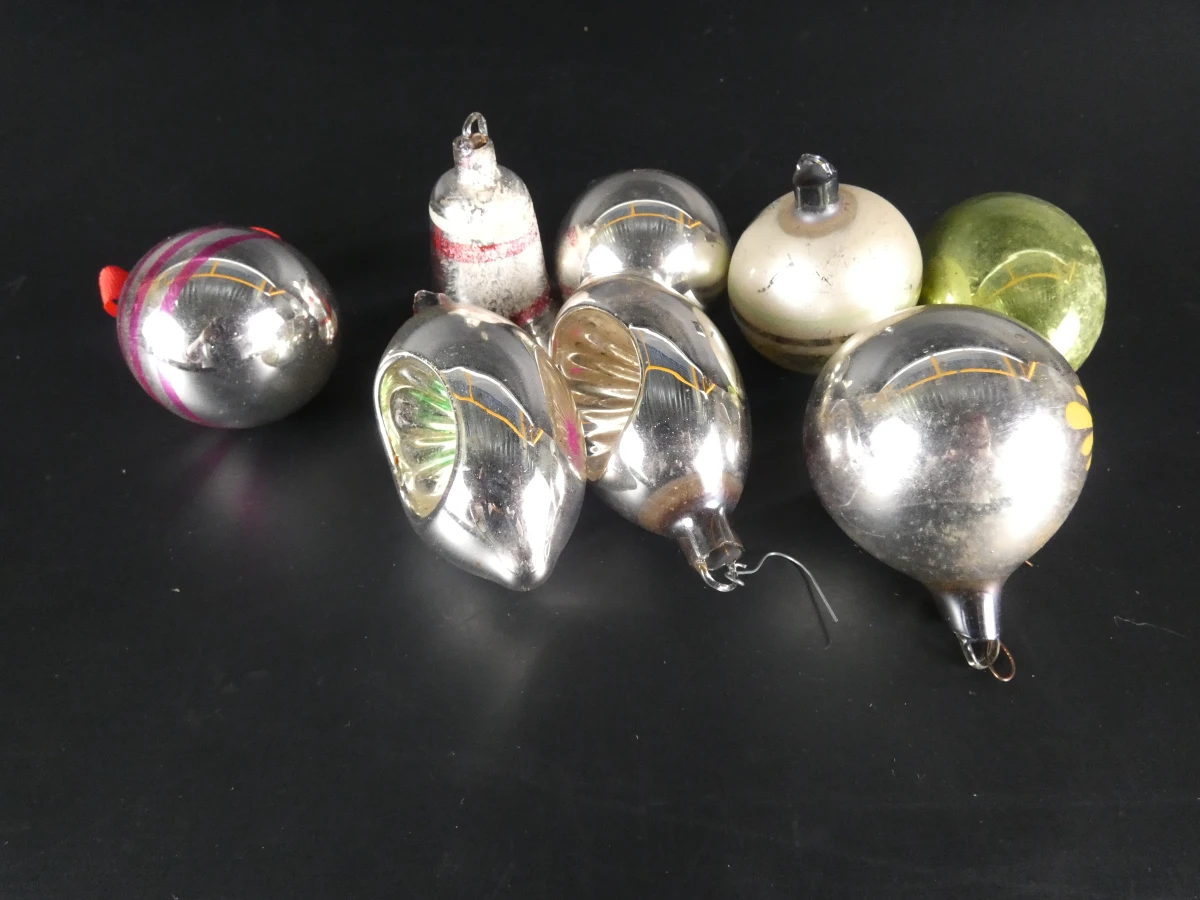 8 vintage ajeko kerstballen en kerstbel van glas - foto 3