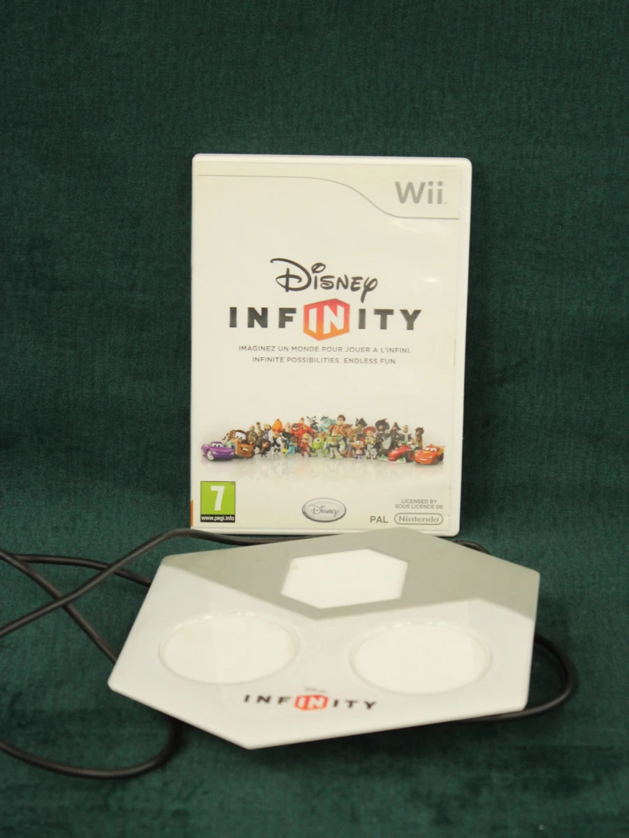 Disney Infinity Wii spel met figuren en Infinity Portal - foto 2