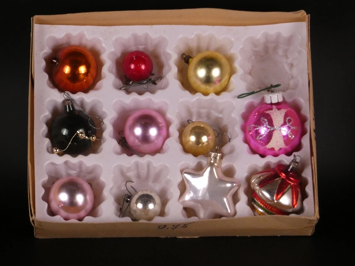 Set vintage kerstballen in dozen - foto 4