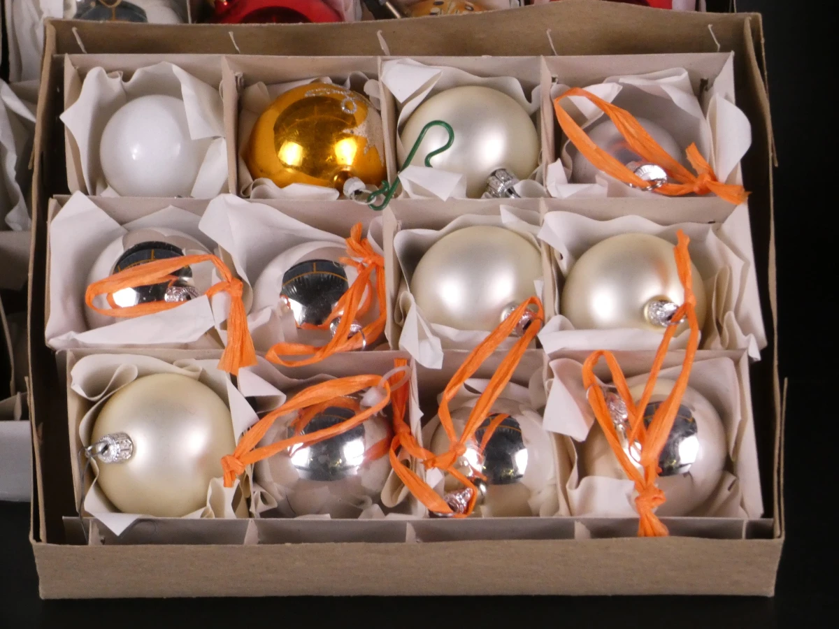 Set vintage kerstballen in dozen - foto 7