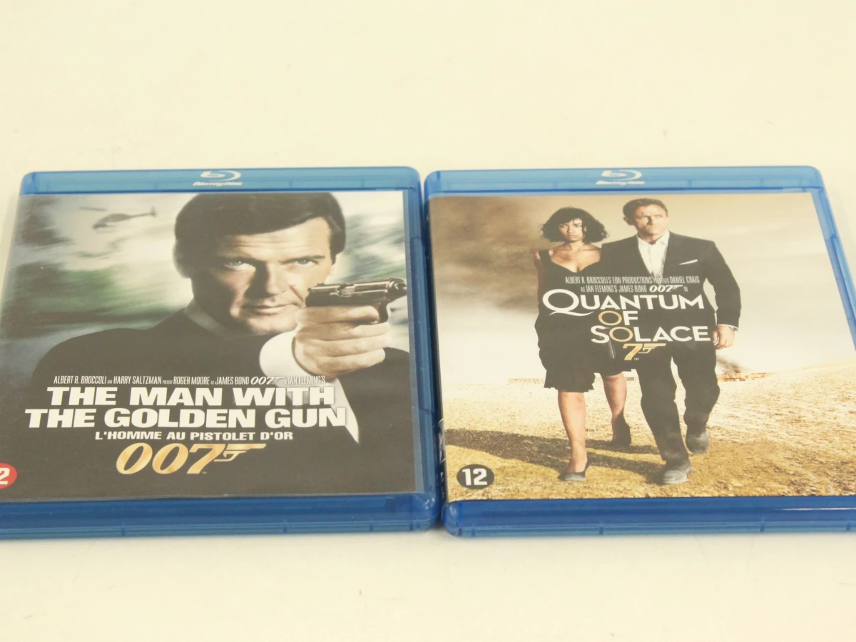 8 James Bond Blu-ray films - foto 3