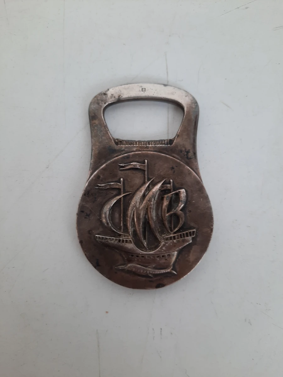 Vintage Nautische Zak-Flesopener – Driemaster & Monogram "MB"