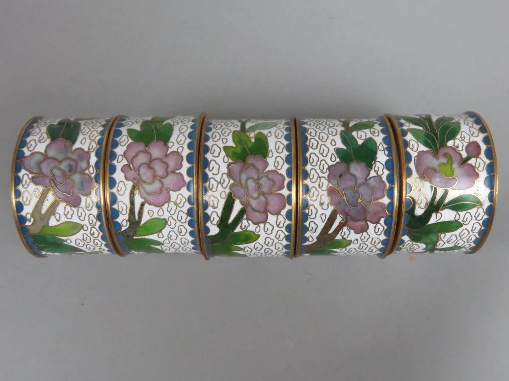 Set van 10 handgemaakte cloisonné servetringen met bloemmotief - foto 8