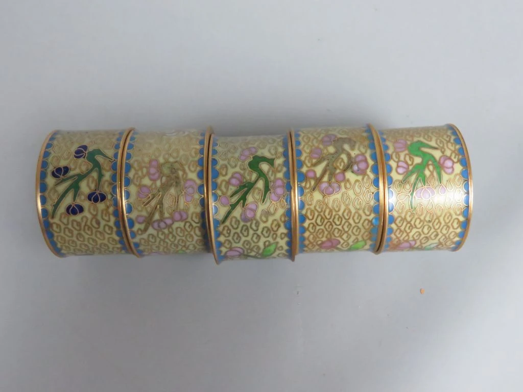 Set van 10 handgemaakte cloisonné servetringen met bloemmotief - foto 12