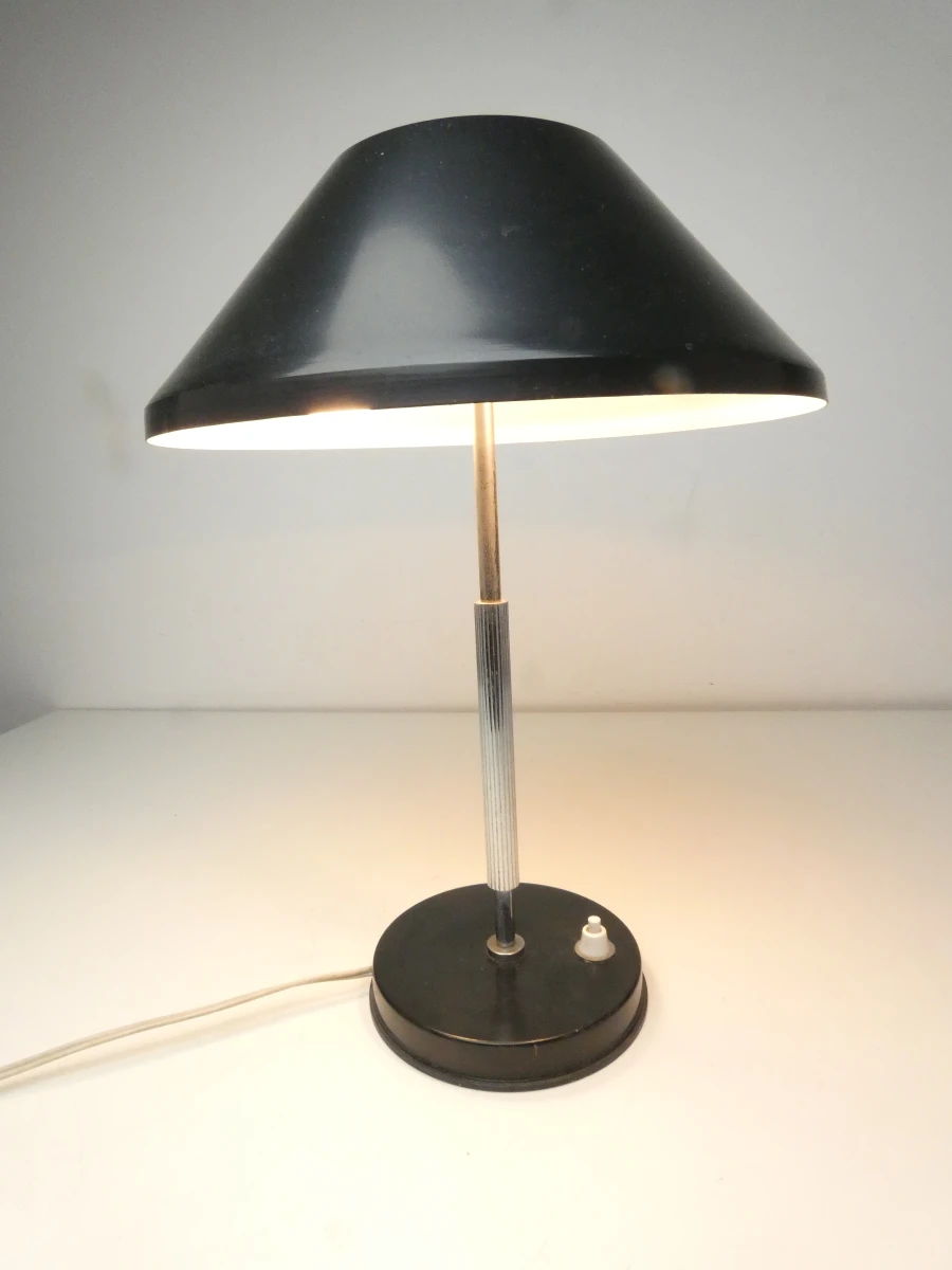 Tijdloos Deens Design (Jo Hammerborg Stijl!) bureaulamp met metalen voet - foto 2