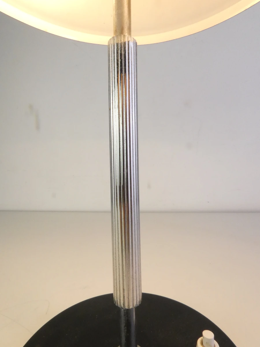 Tijdloos Deens Design (Jo Hammerborg Stijl!) bureaulamp met metalen voet - foto 7