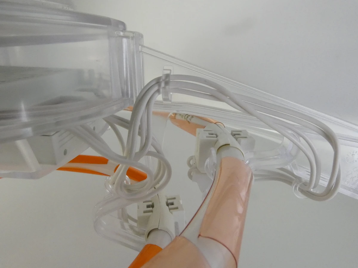 UFO-vormige Hanglamp Kartell met oranje neonbuis - foto 16
