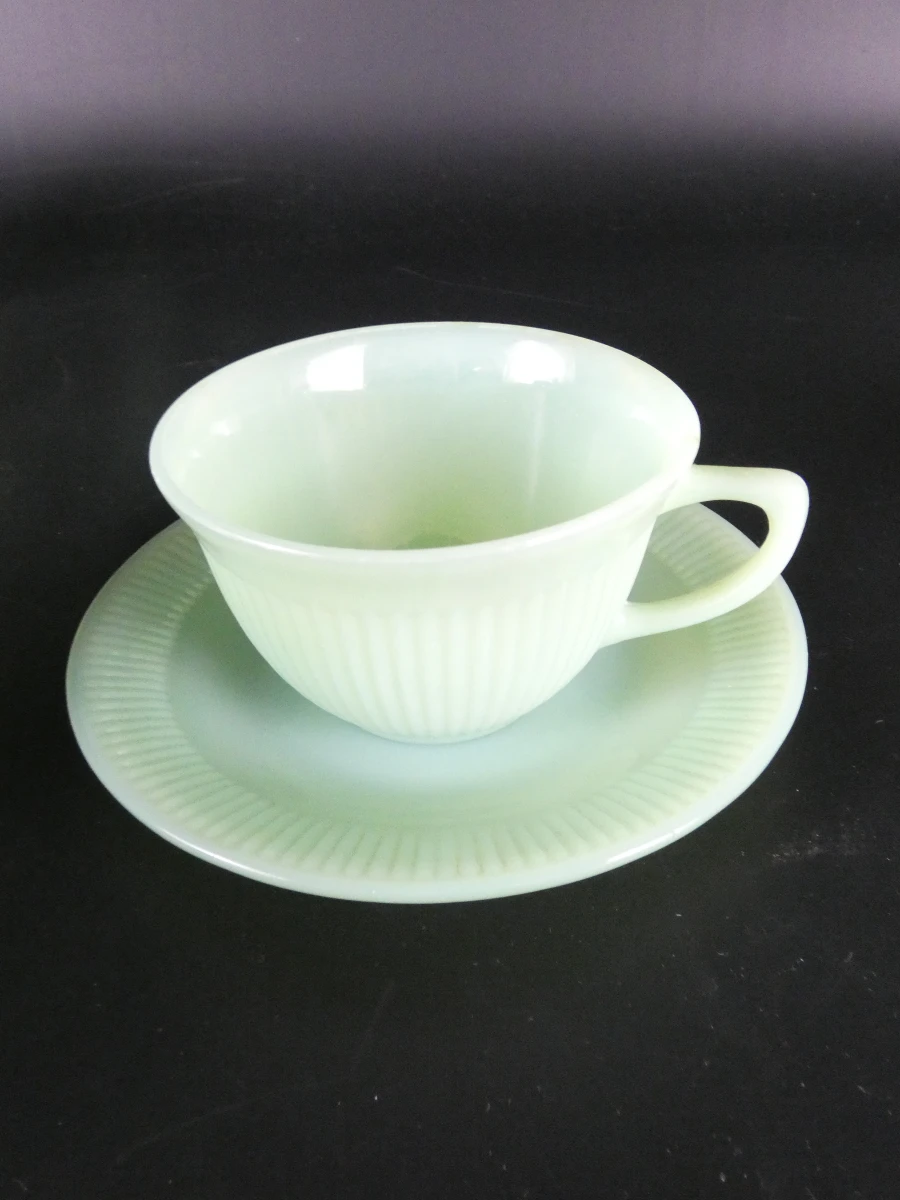 Vintage Fire-King Jadeite koffie- en theeservies – Made in USA - foto 3